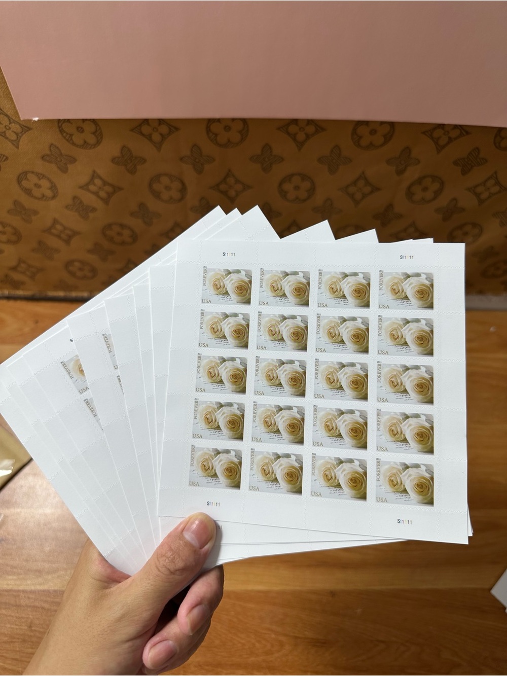 200 lifetime white roses unused wedding forever stamps